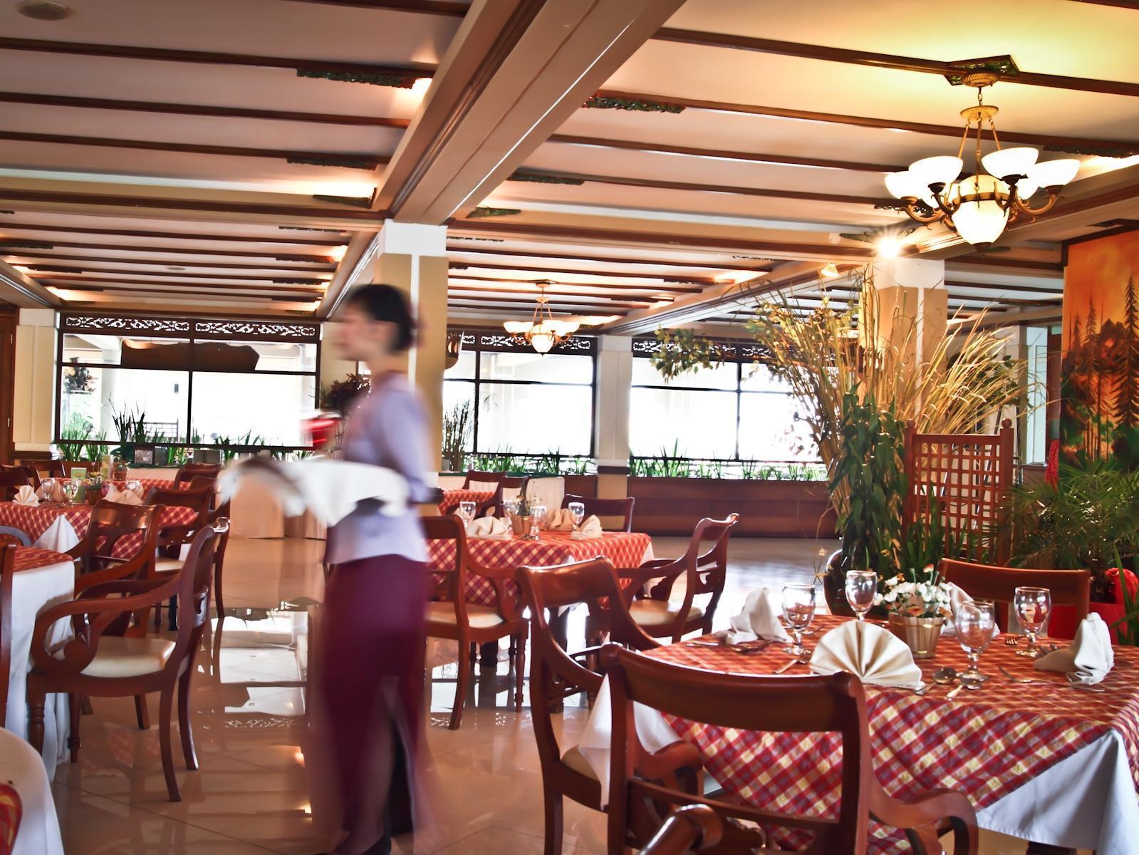 รอยัล ออร์คิด การ์เด้น โฮเต็ล Hotel บาตู ภายนอก รูปภาพ