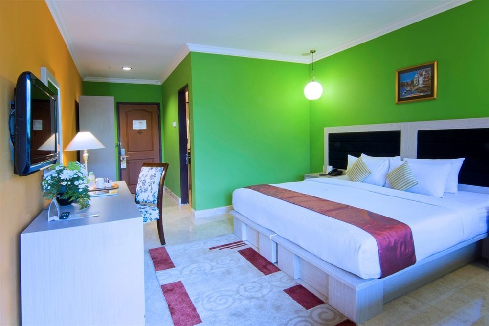 รอยัล ออร์คิด การ์เด้น โฮเต็ล Hotel บาตู ภายนอก รูปภาพ