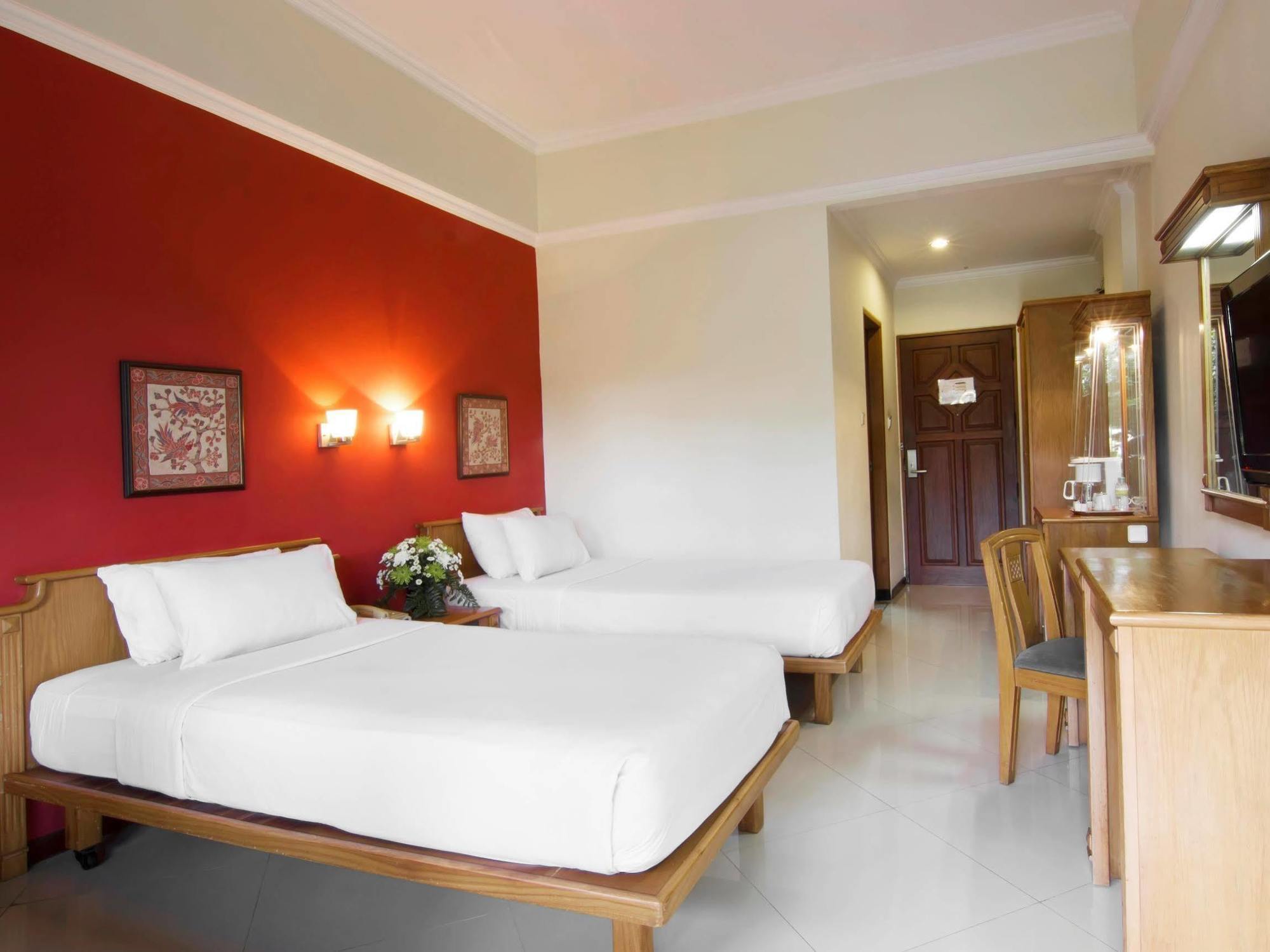 รอยัล ออร์คิด การ์เด้น โฮเต็ล Hotel บาตู ภายนอก รูปภาพ
