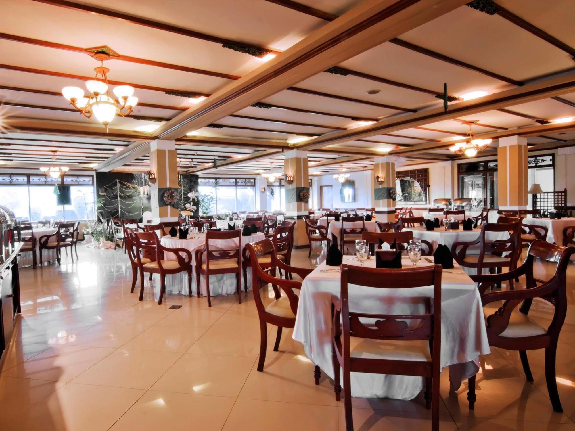 รอยัล ออร์คิด การ์เด้น โฮเต็ล Hotel บาตู ภายนอก รูปภาพ